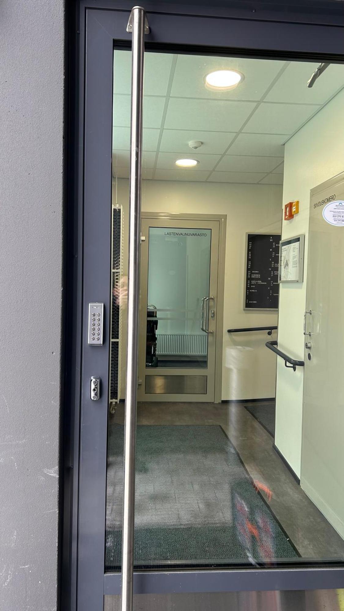 Entire Apartment Near Helsinki Airport In Kivistoe ヴァンター エクステリア 写真